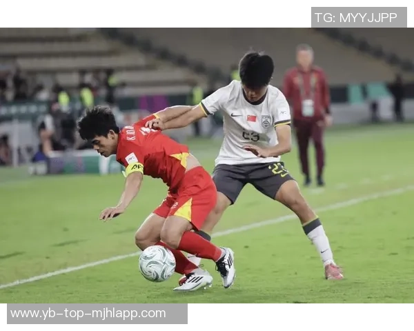 杨希与蒯纪闻社媒互动引发加盟海港猜想蒯纪闻回应上海港问题